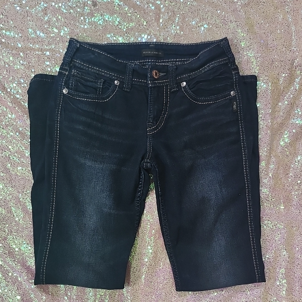 Silver Jeans Co W28 L31 stylish Women's Dark Wash Jeans! Suki Slim Bootcut!